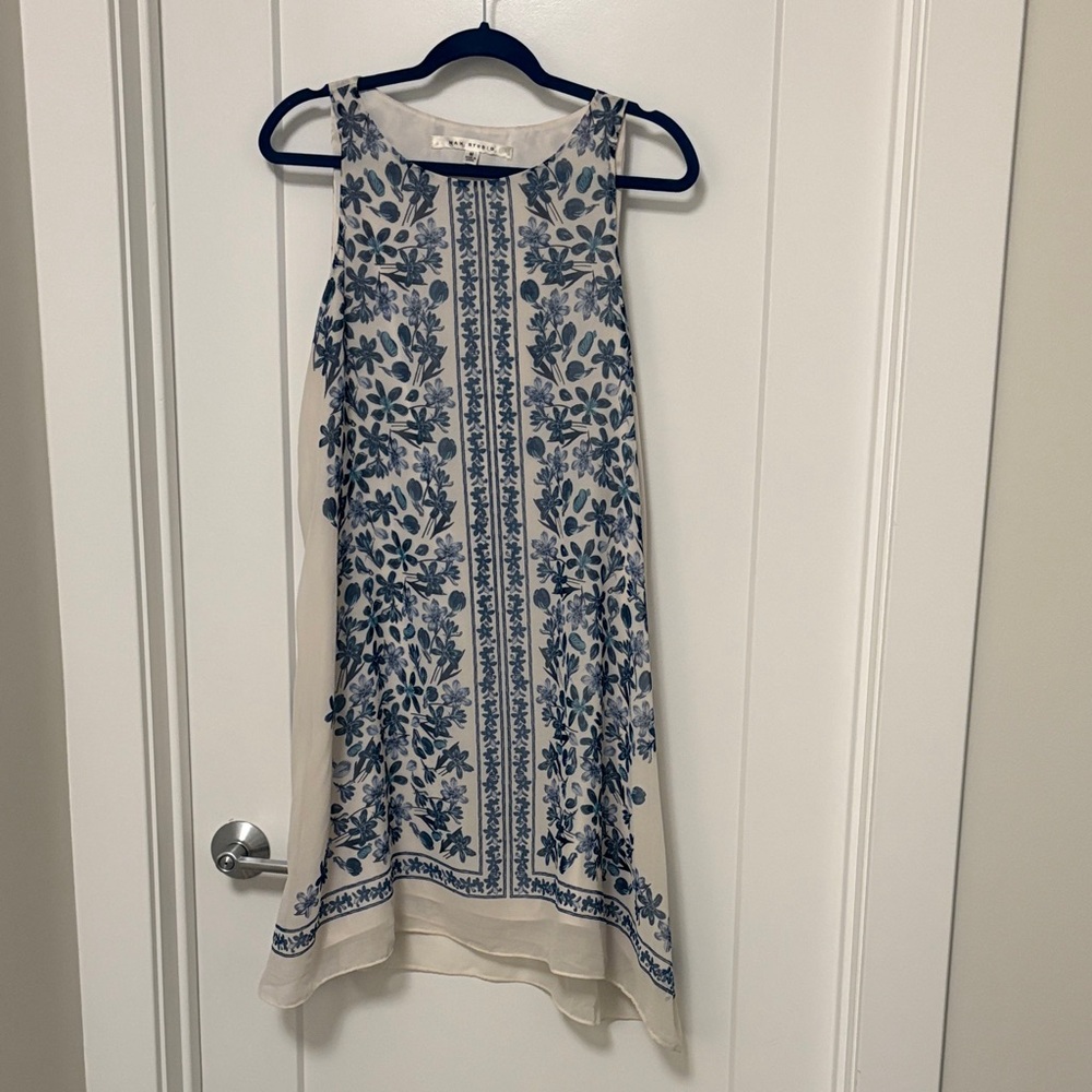 Max Studio Blue and Cream Floral Mini Dress